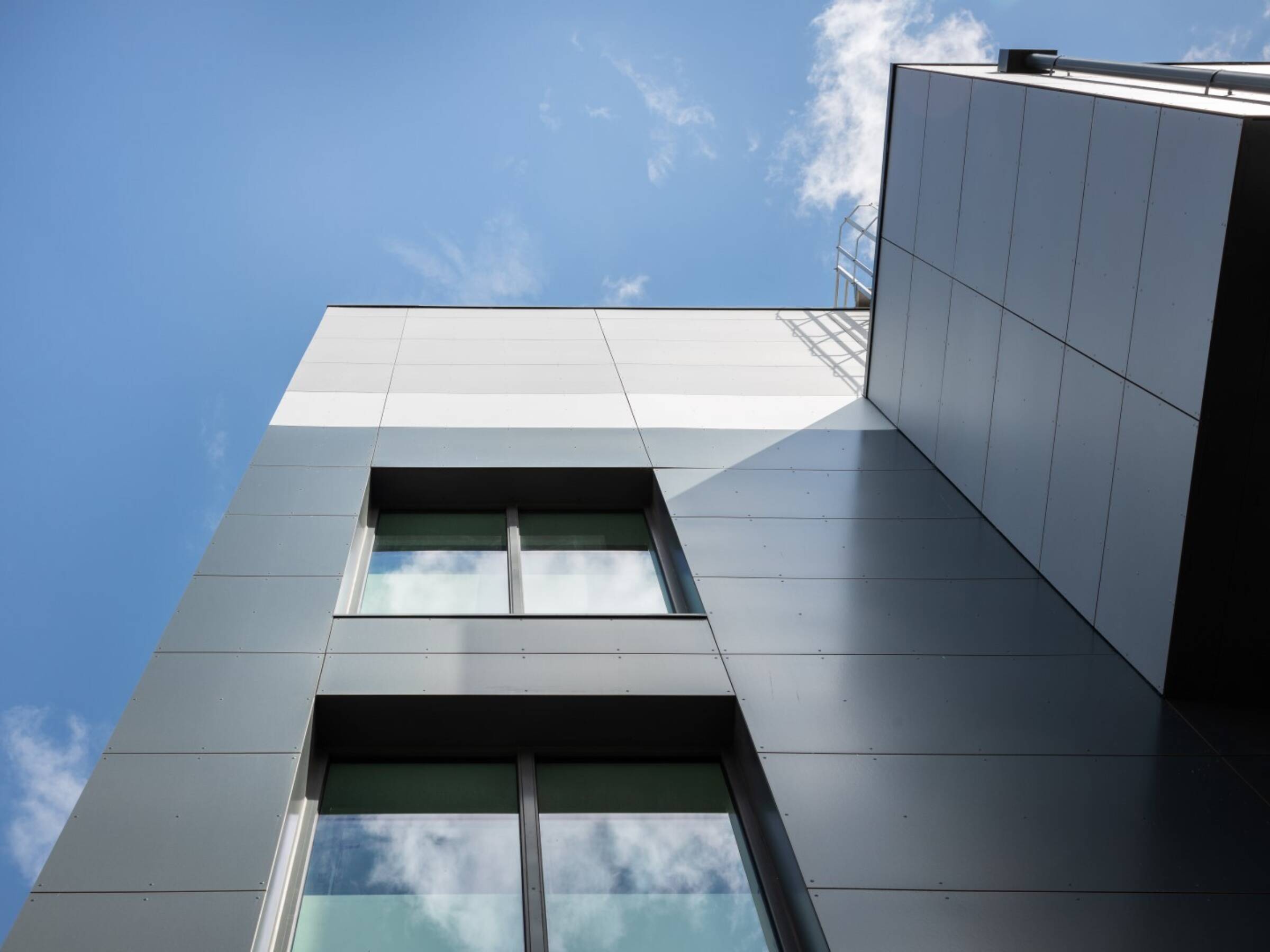 Heartlands Hospital | Rockpanel Mineral Fibre Cladding | SBS Cladding